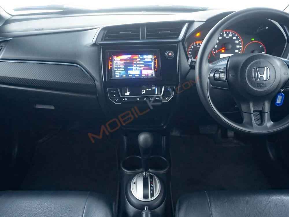 Mobil Honda Brio 2017