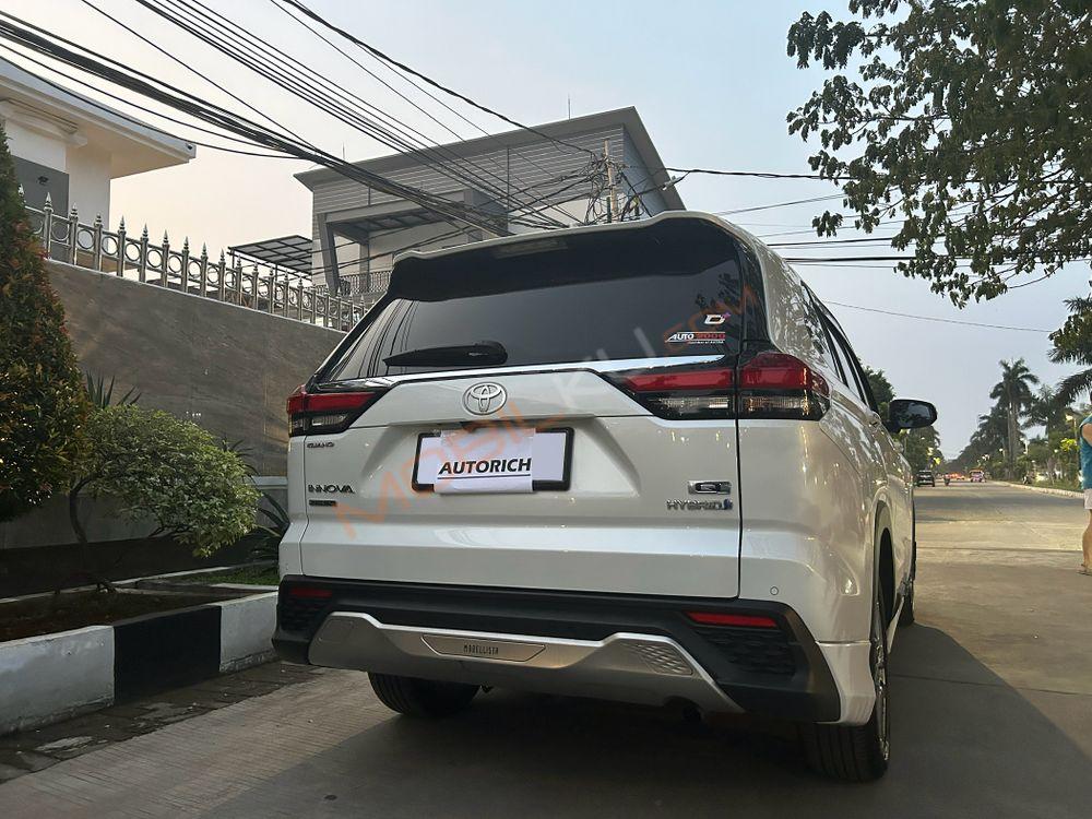 Mobil Toyota Kijang Innova Zenix 2023