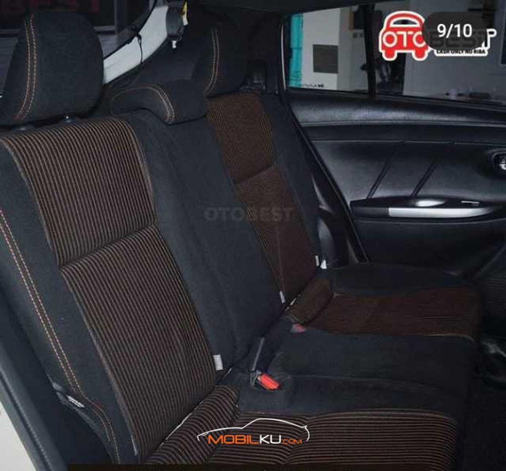 Mobil Toyota Yaris 2016