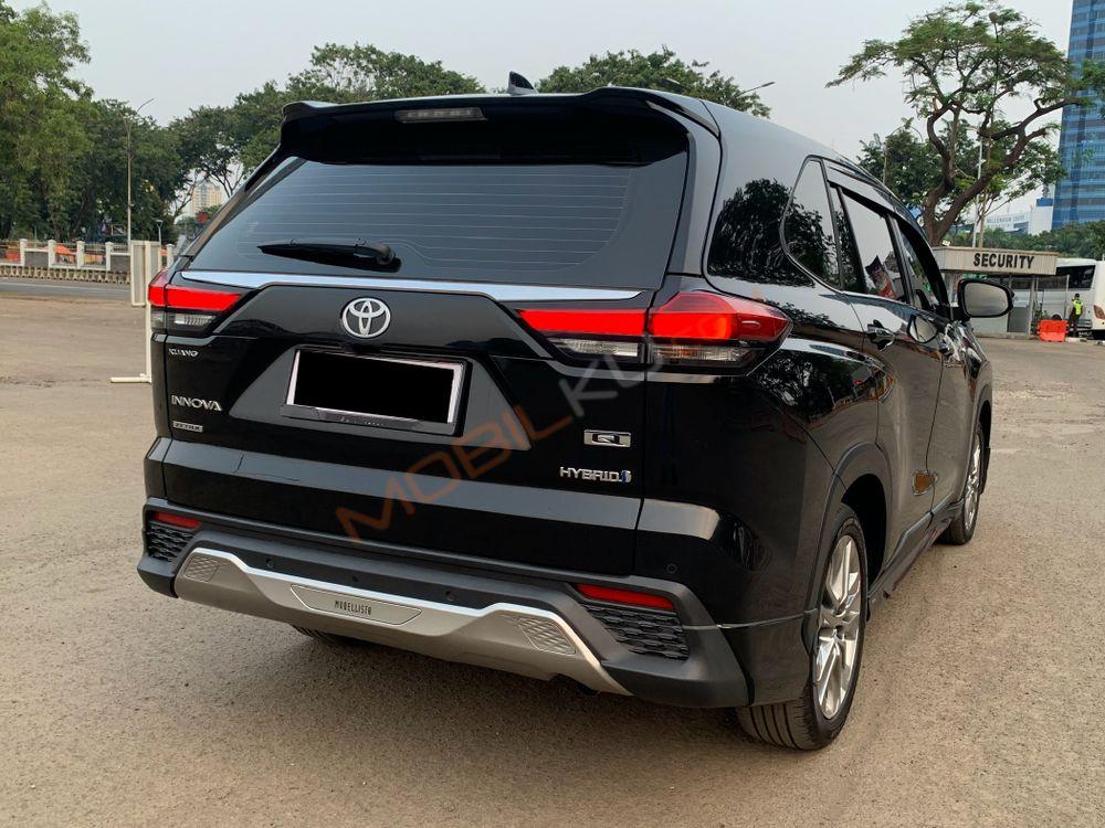 Mobil Toyota Kijang Innova Zenix 2024