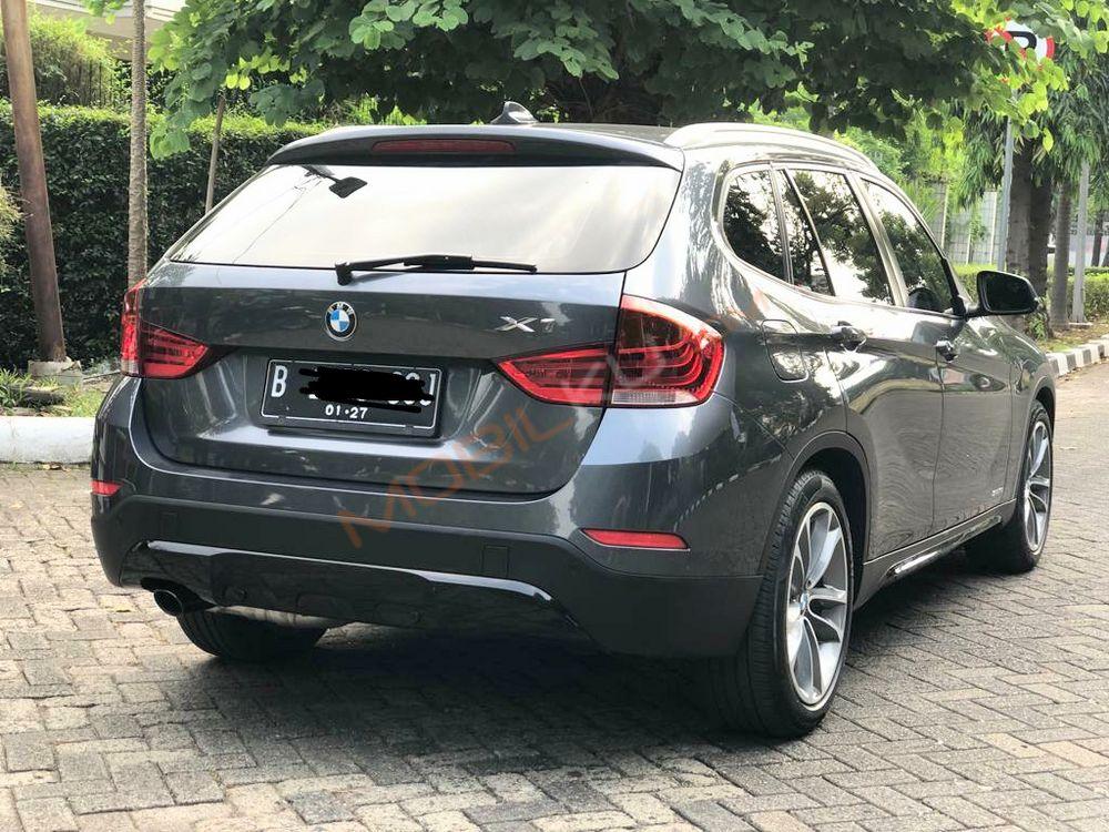 Mobil BMW X1 2015