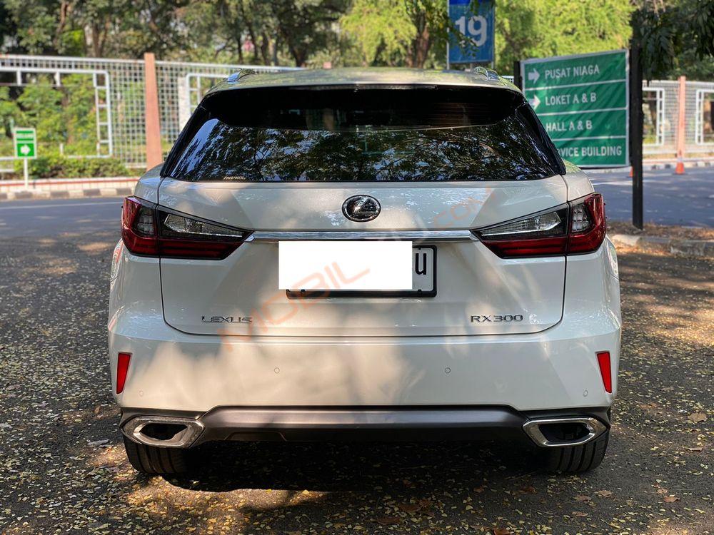 Mobil Lexus RX 2018