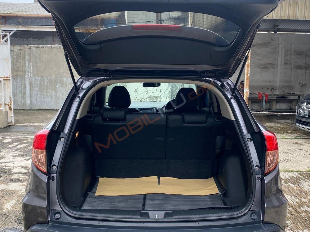 Mobil Honda HR-V 2015