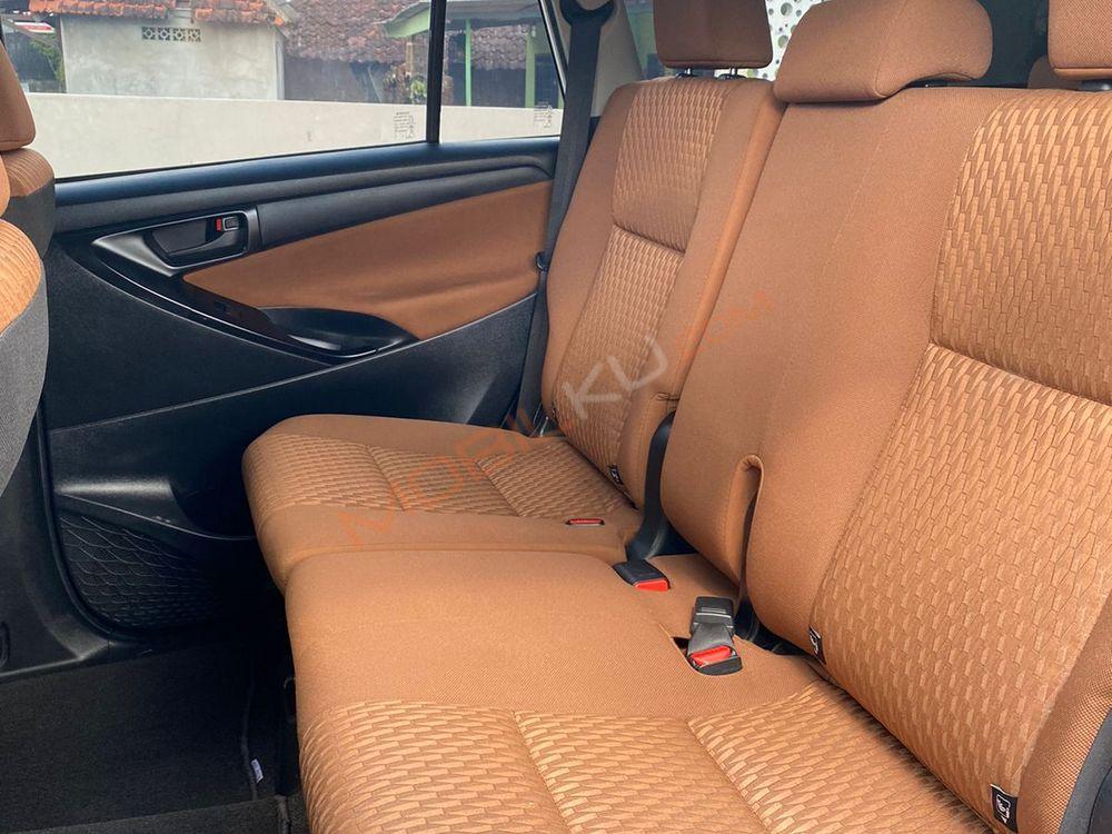 Mobil Toyota Kijang Innova 2020