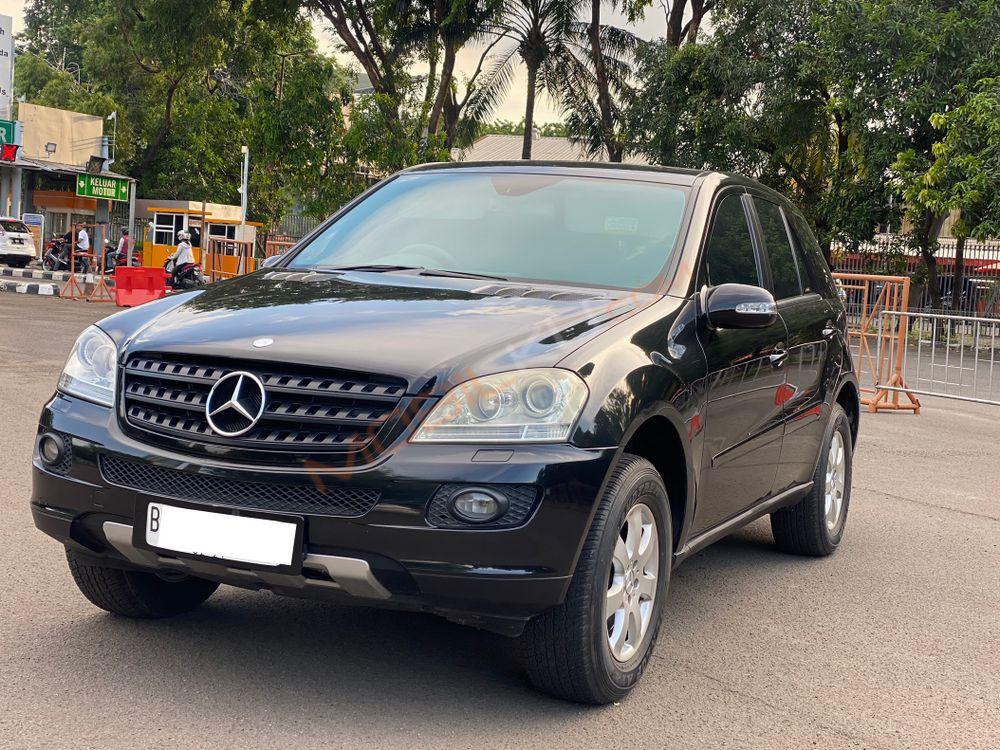 Mobil Mercedes-Benz ML 2006