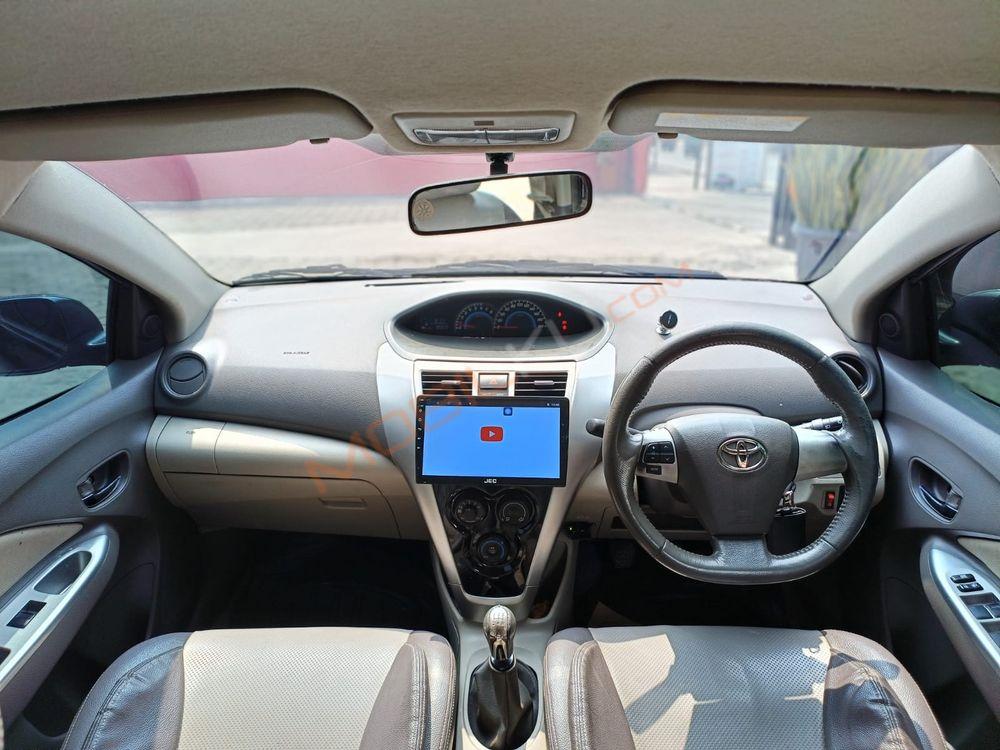 Mobil Toyota Vios 2013
