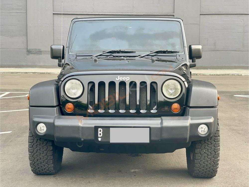 Mobil Jeep Wrangler 2011