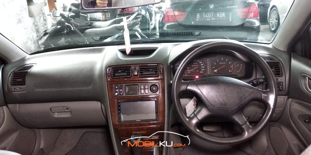 Mobil Mitsubishi Galant 1998