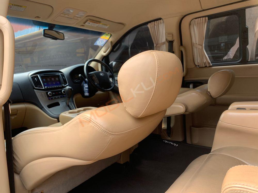 Mobil Hyundai H-1 2018