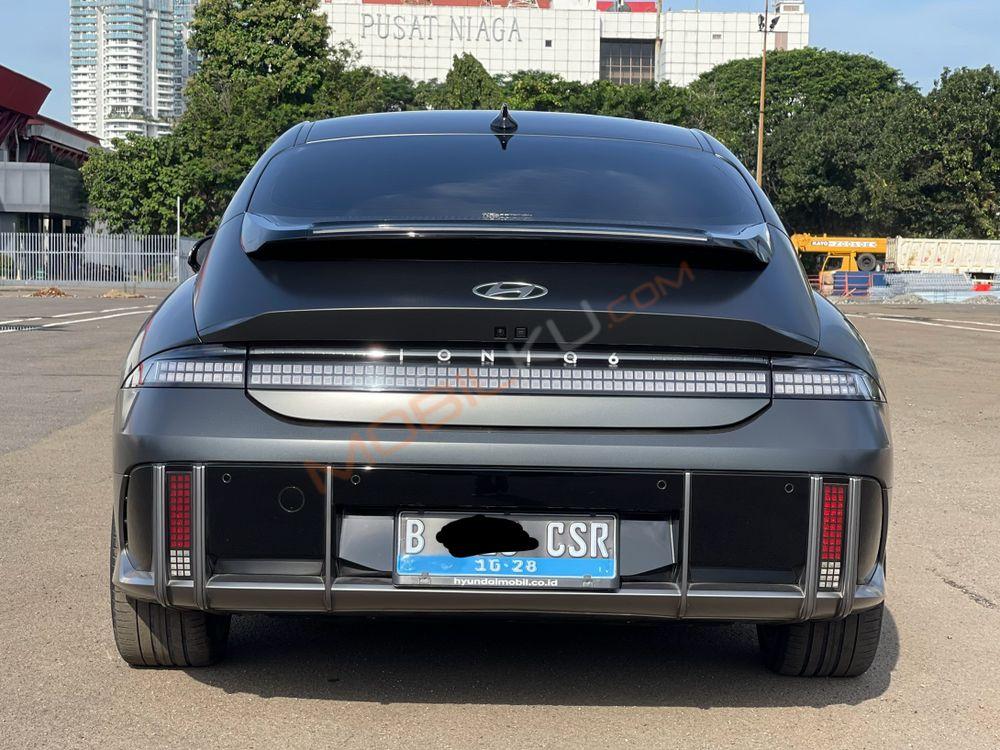 Mobil Hyundai Ioniq 6 2023