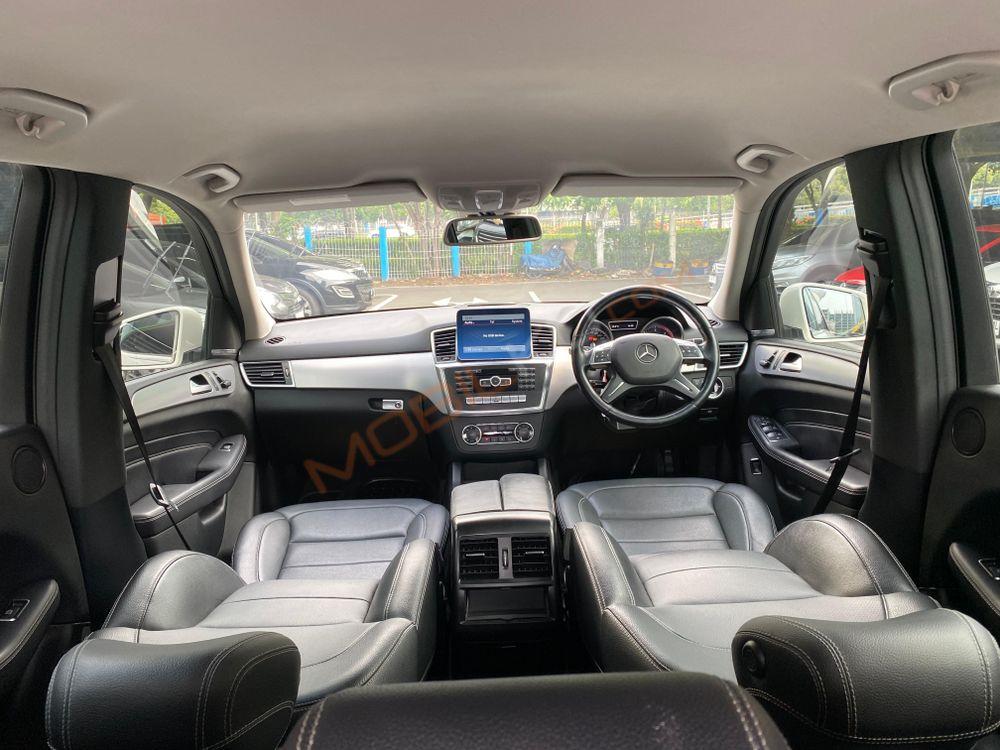 Mobil Mercedes-Benz ML 2013