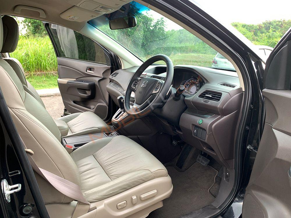 Mobil Honda CR-V 2014