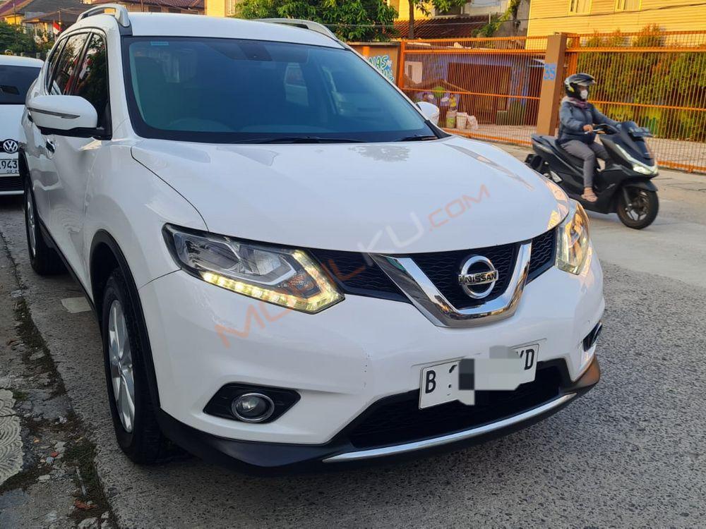 Mobil Nissan X-Trail 2014