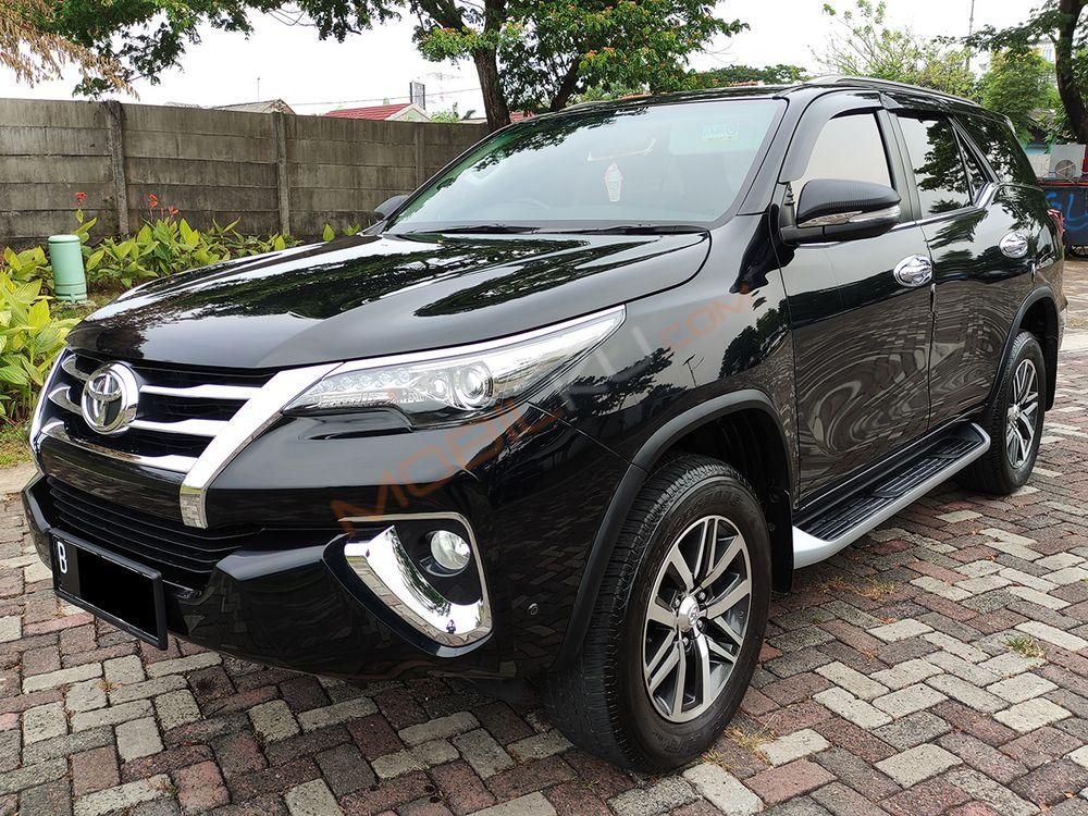 Mobil Toyota Fortuner 2017