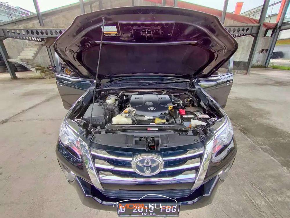 Mobil Toyota Fortuner 2016