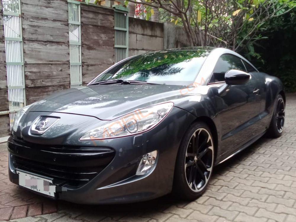 Mobil Peugeot RCZ 2012