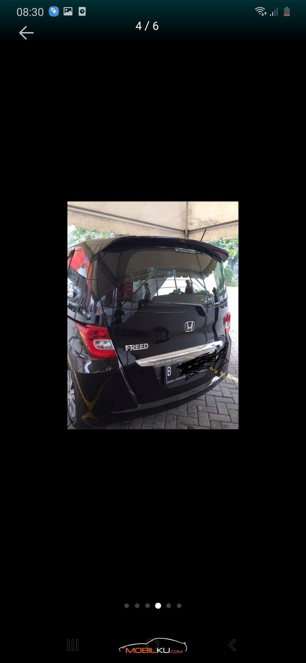 Mobil Honda Freed 2012