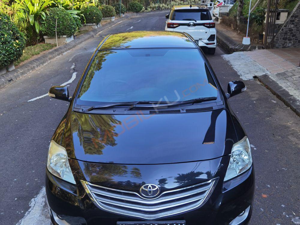 Mobil Toyota Vios 2011