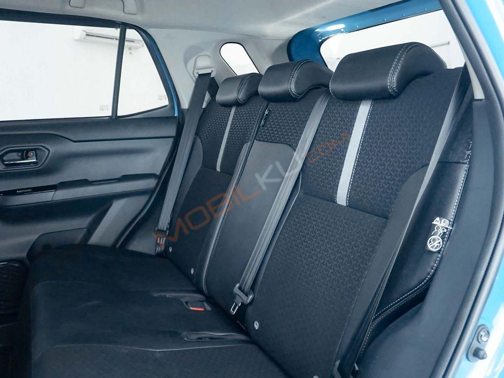 Mobil Toyota Raize 2021