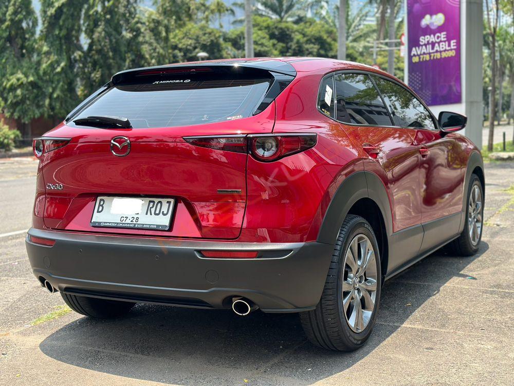 Mobil Mazda CX-30 2023