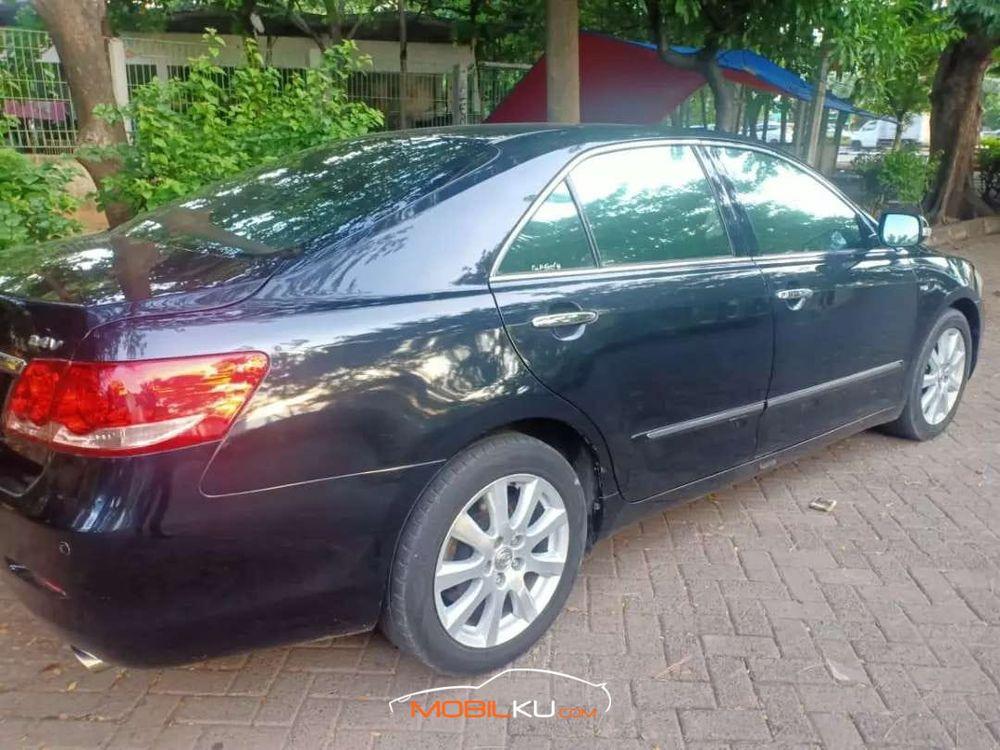 Mobil Toyota Camry 2008
