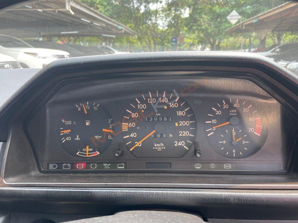 Mobil Mercedes-Benz C-Class 1995