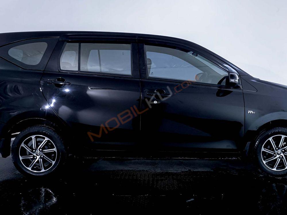 Mobil Toyota Calya 2022