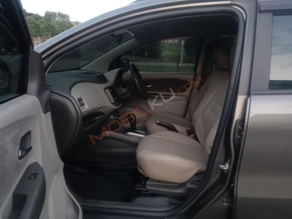 Mobil Chevrolet Spin 2014