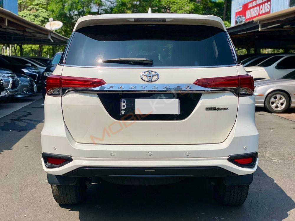 Mobil Toyota Fortuner 2020