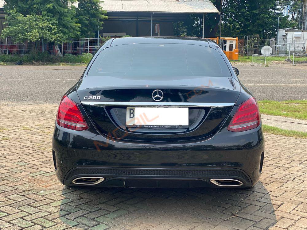Mobil Mercedes-Benz C-Class 2018