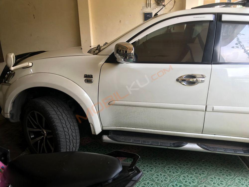 Mobil Mitsubishi Pajero Sport 2012