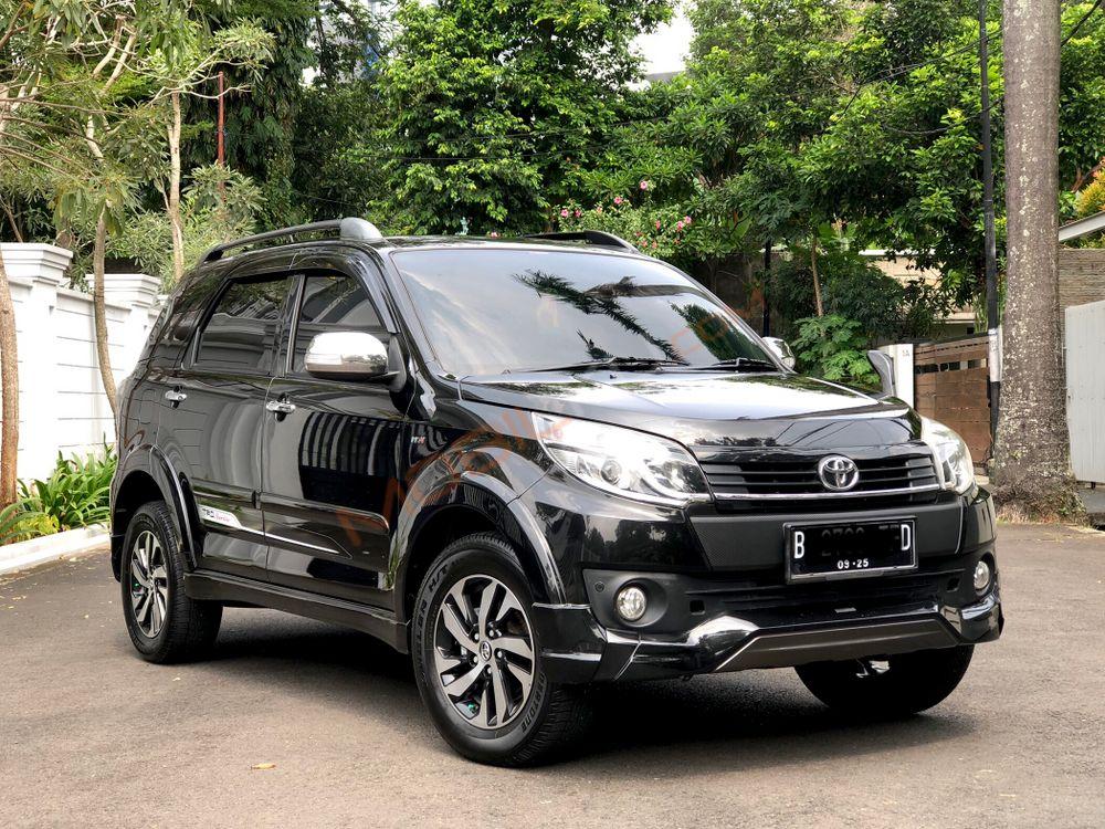 Mobil Toyota Rush 2015