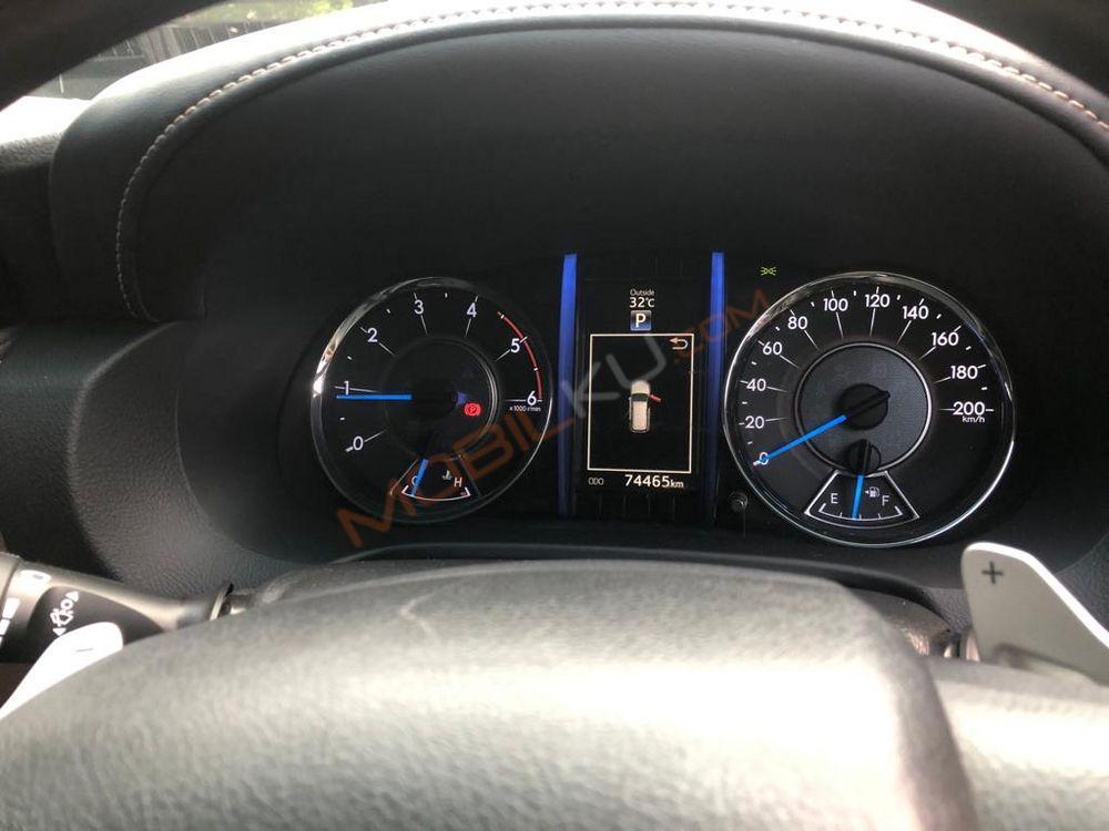 Mobil Toyota Fortuner 2019