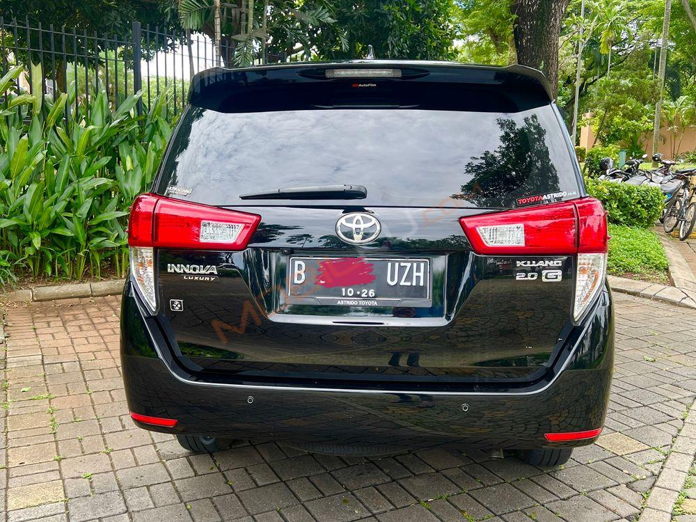 Mobil Toyota Kijang Innova 2021