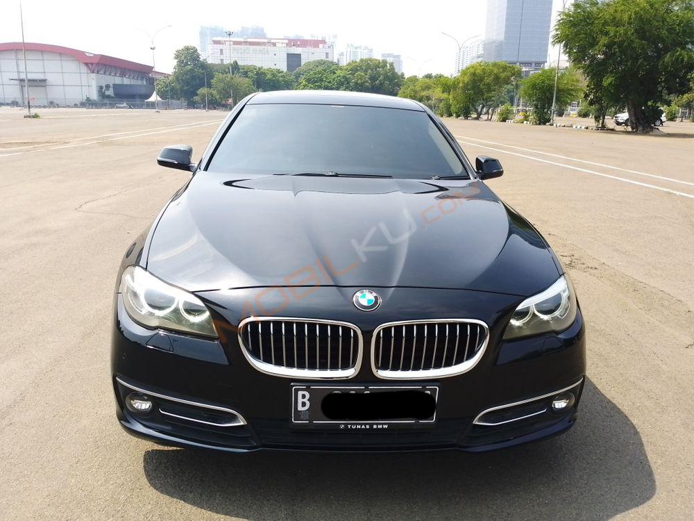 Mobil BMW 5 Series 2016