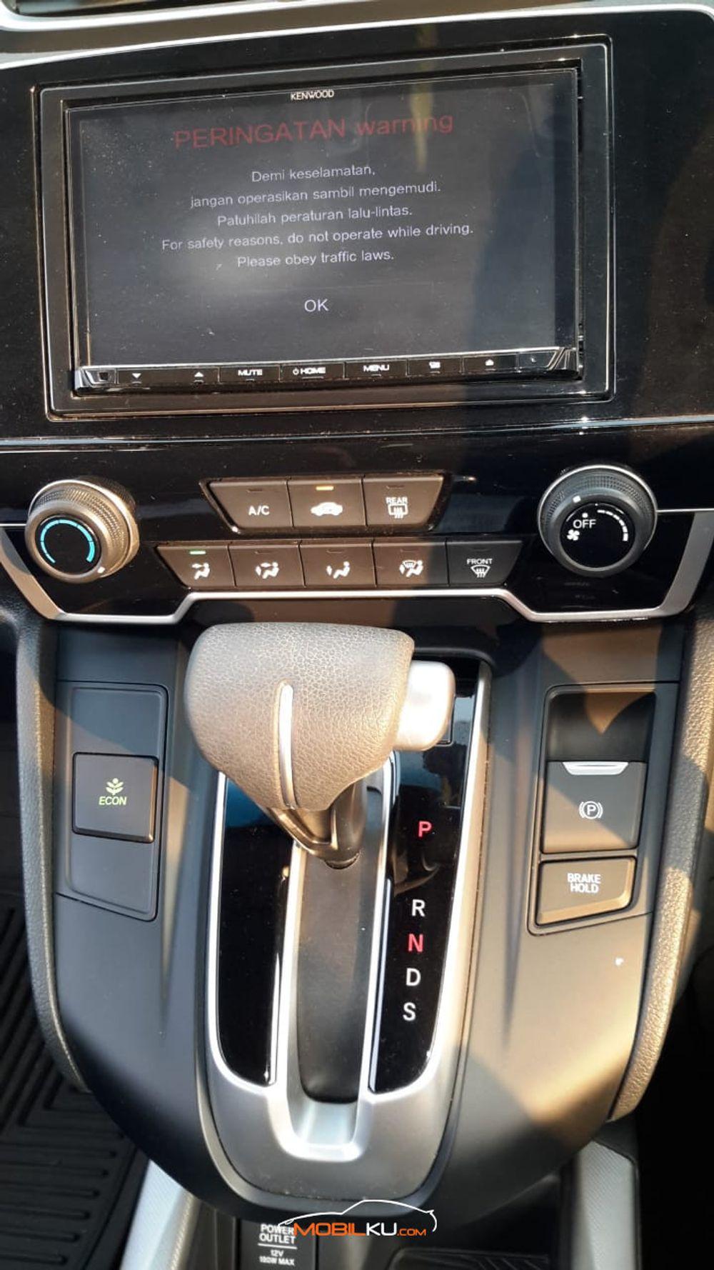 Mobil Honda CR-V 2017