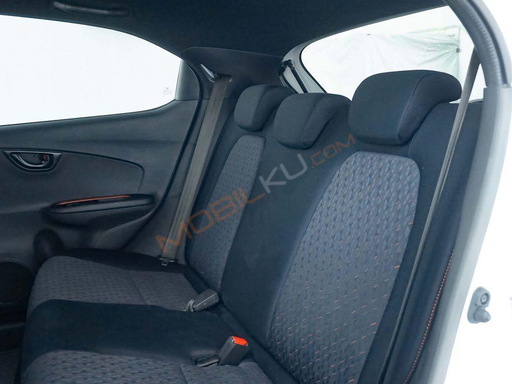 Mobil Honda Brio 2021