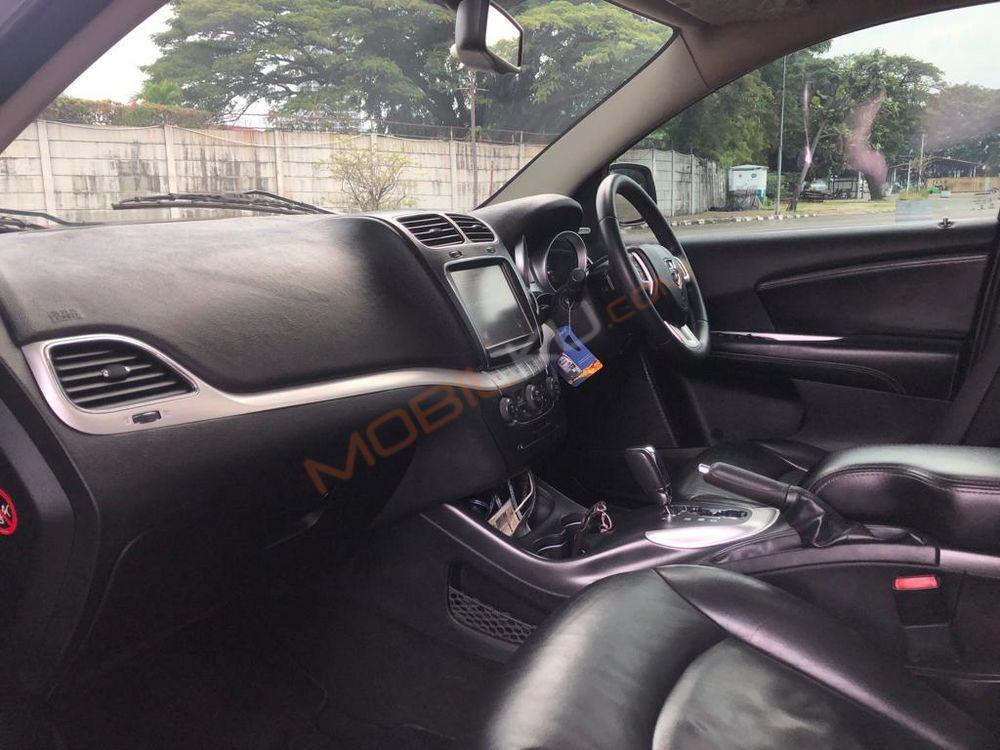 Mobil Dodge Journey 2014