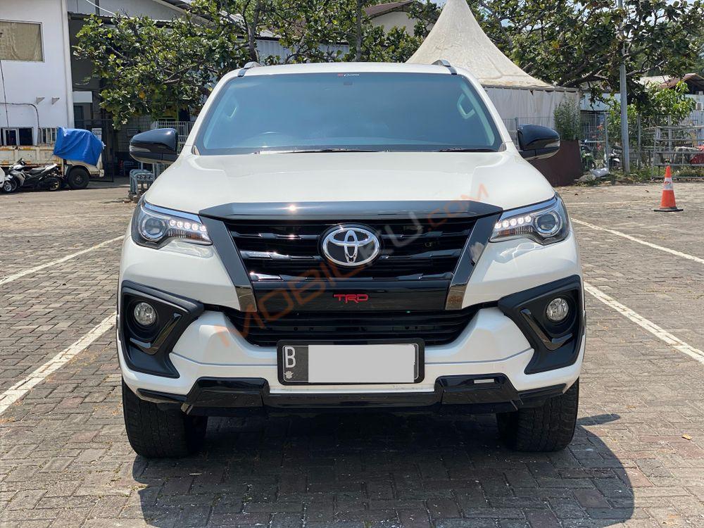 Mobil Toyota Fortuner 2020
