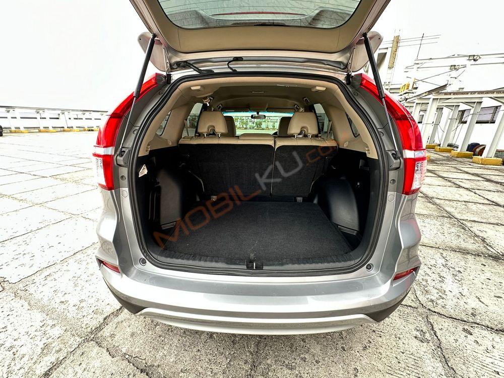 Mobil Honda CR-V 2016