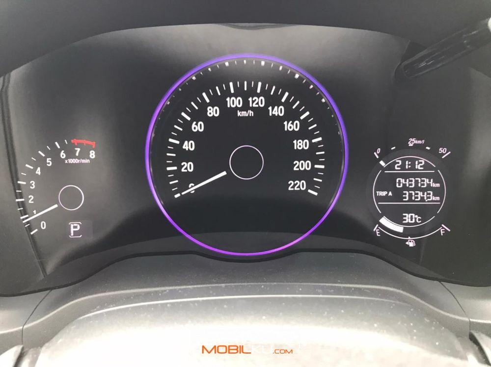 Mobil Honda HR-V 2015