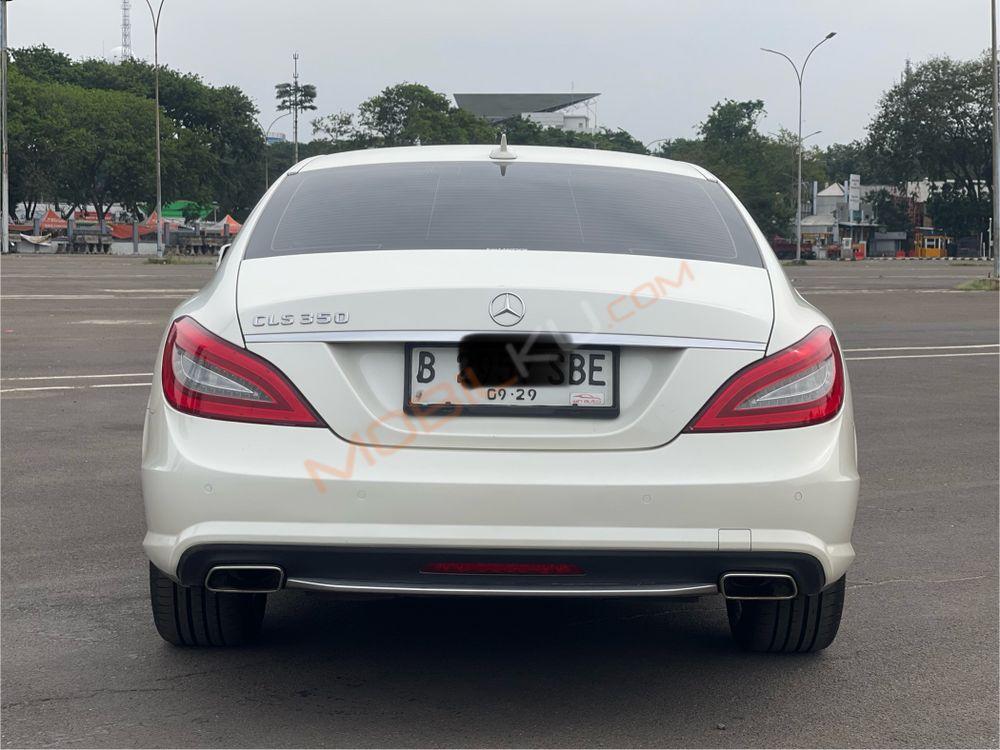 Mobil Mercedes-Benz CLS 2013