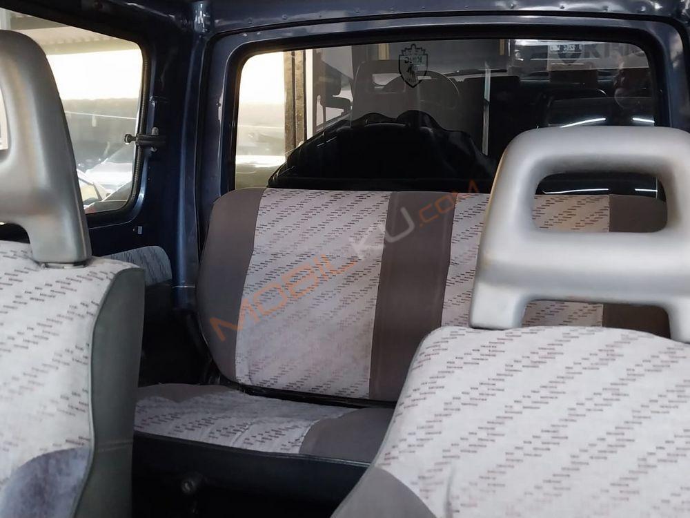 Mobil Suzuki Katana 2005