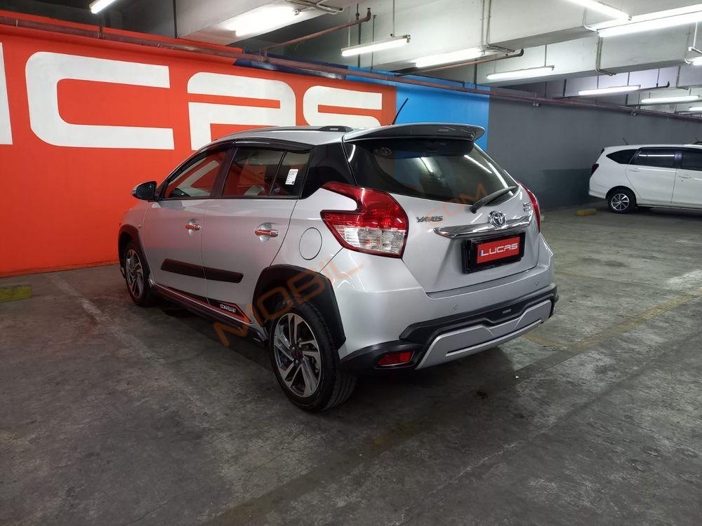 Mobil Toyota Yaris 2017