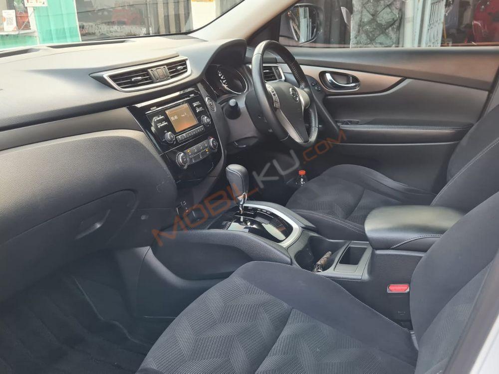 Mobil Nissan X-Trail 2014