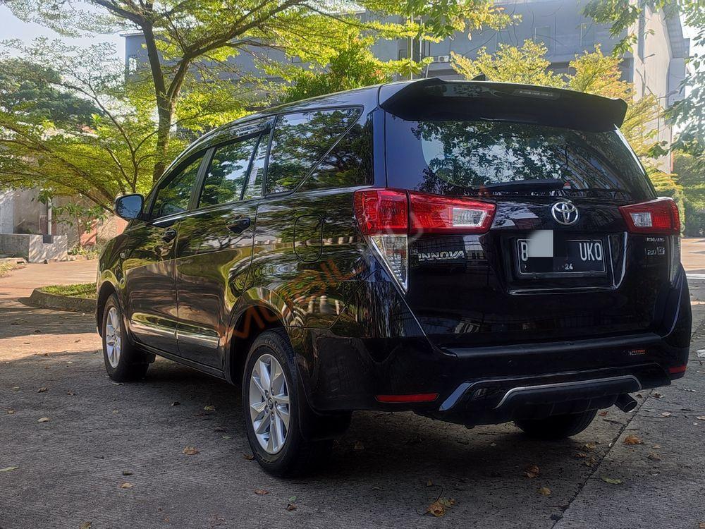 Mobil Toyota Kijang Innova 2018