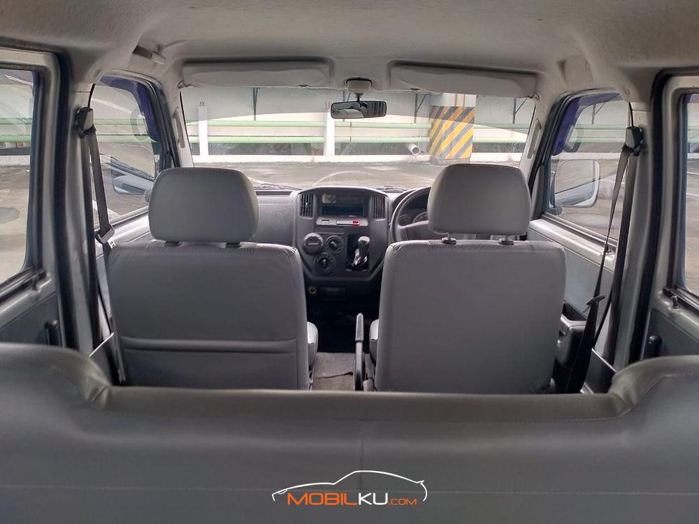 Mobil Daihatsu Gran Max 2014