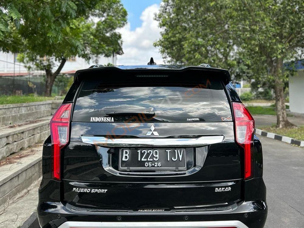 Mobil Mitsubishi Pajero Sport 2021