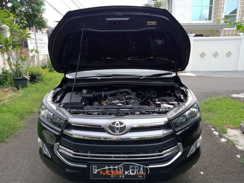 Mobil Toyota Kijang Innova 2017