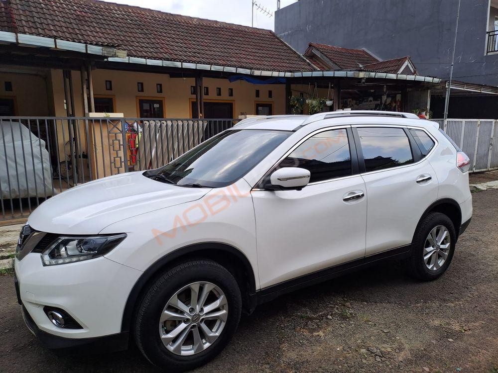 Mobil Nissan X-Trail 2017